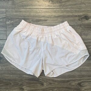 Lululemon Hotty Hot 4” shorts